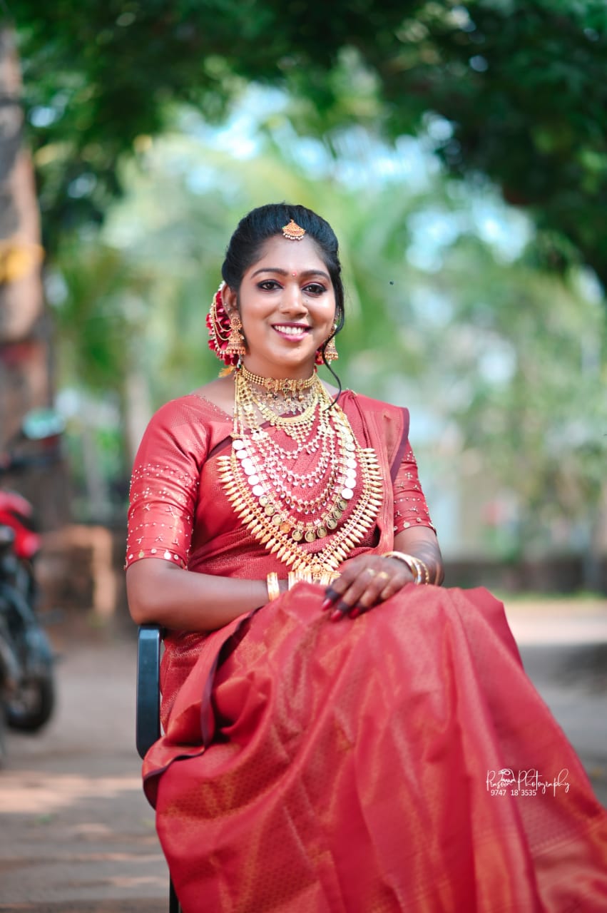 STAR & STYLE BEAUTY PARLOUR AND BRIDAL MAKE UP CENTRE VATAKARA
